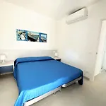 Acapulco بيبيوني