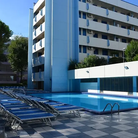 Acapulco Апартаменти *